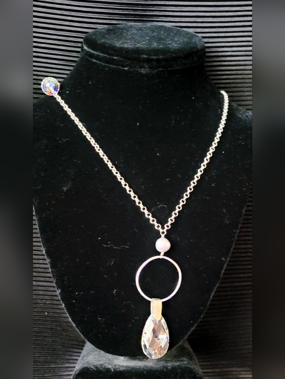 925 sterling large clear faceted  crystal And Freshwater Pearl necklace 22"